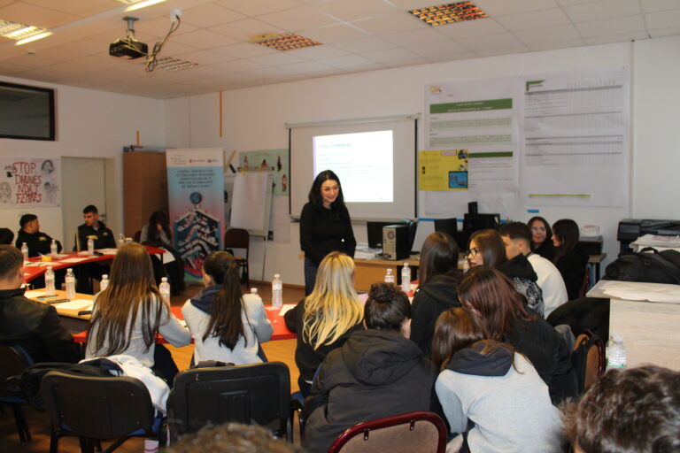 Fillon trajnimi katërditor për aftësi jetësore me nxënësit e “11 Marsi”