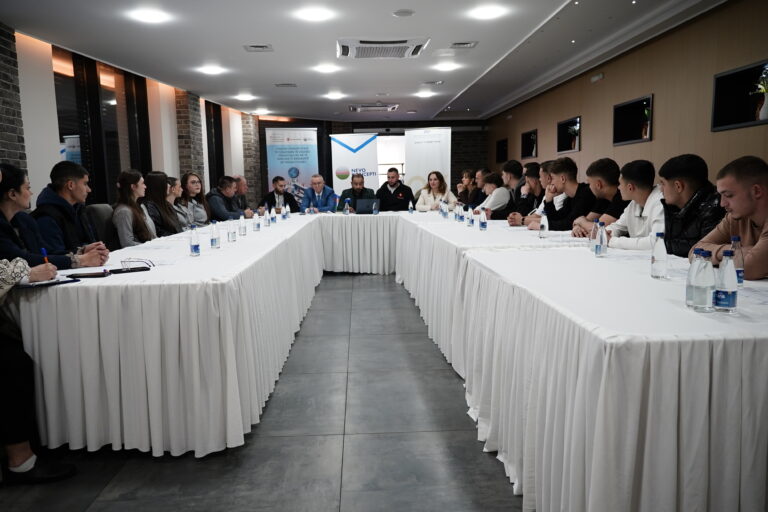 Nxënësit dhe bizneset në dialog të drejtpërdrejtë për mundësitë në tregun e punës
